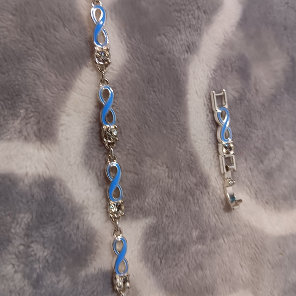 Blue enamel and crystal infinity bracelet. - Picture 8 of 14